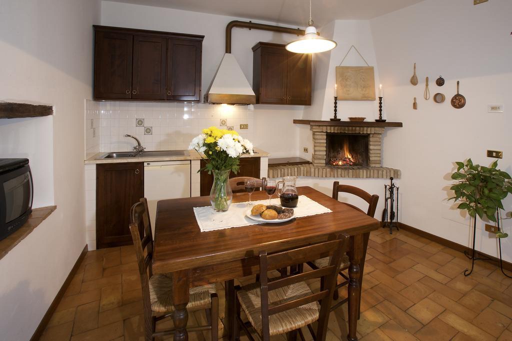 Brigolante Guest Apartments Assisi Quarto foto